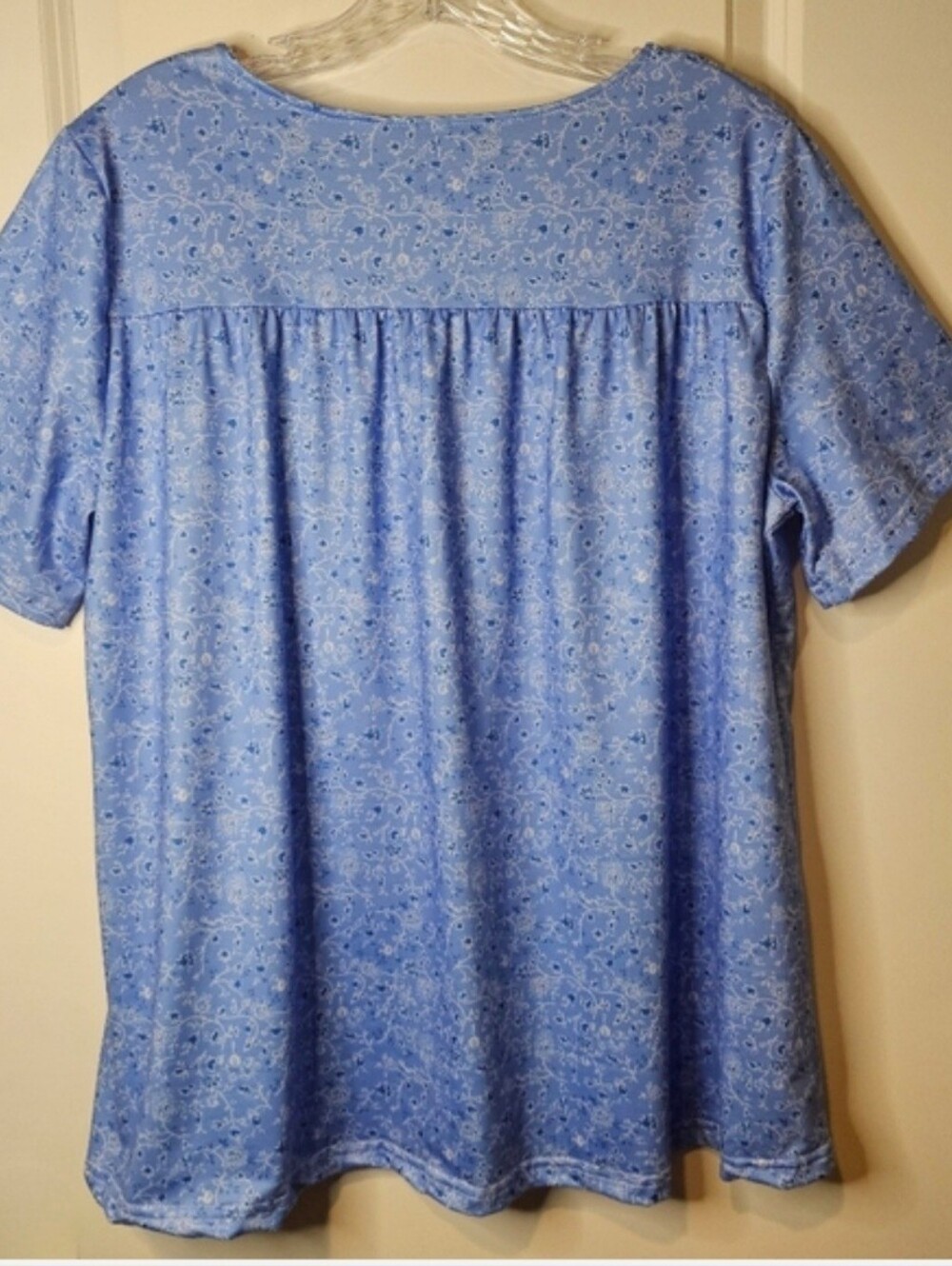 Women's Blue Floral V Neck Babydoll Tunic Top Size XL Soft Stretch Short Sleeve - Picture 3 of 6